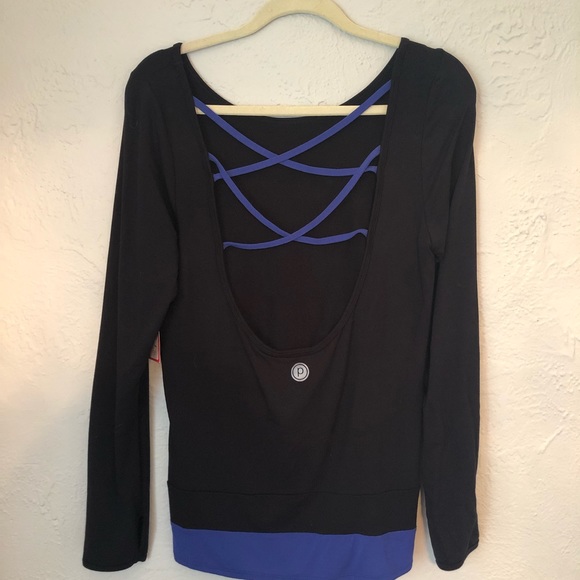 Pure Barre Hydra Pullover by Splits 59. - Picture 7 of 10